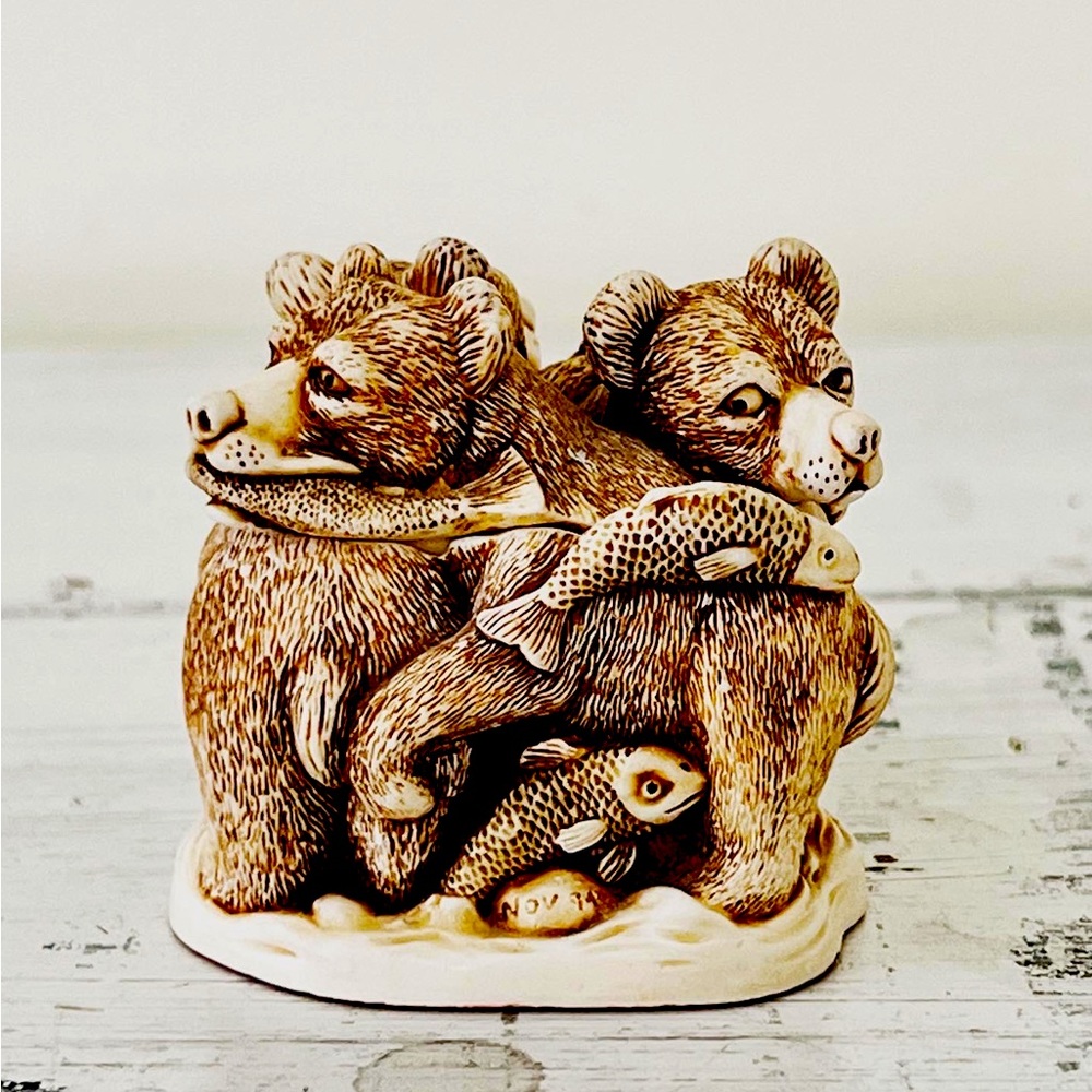 Harmony Kingdom Life’s A Picnic Bear TJBE Treasure Jest Box Figurine 1995